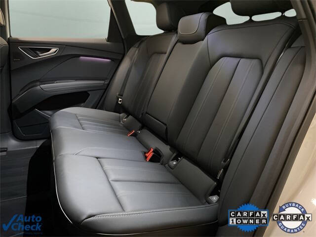 2024 Audi Q4 e-tron quattro Premium Plus 50