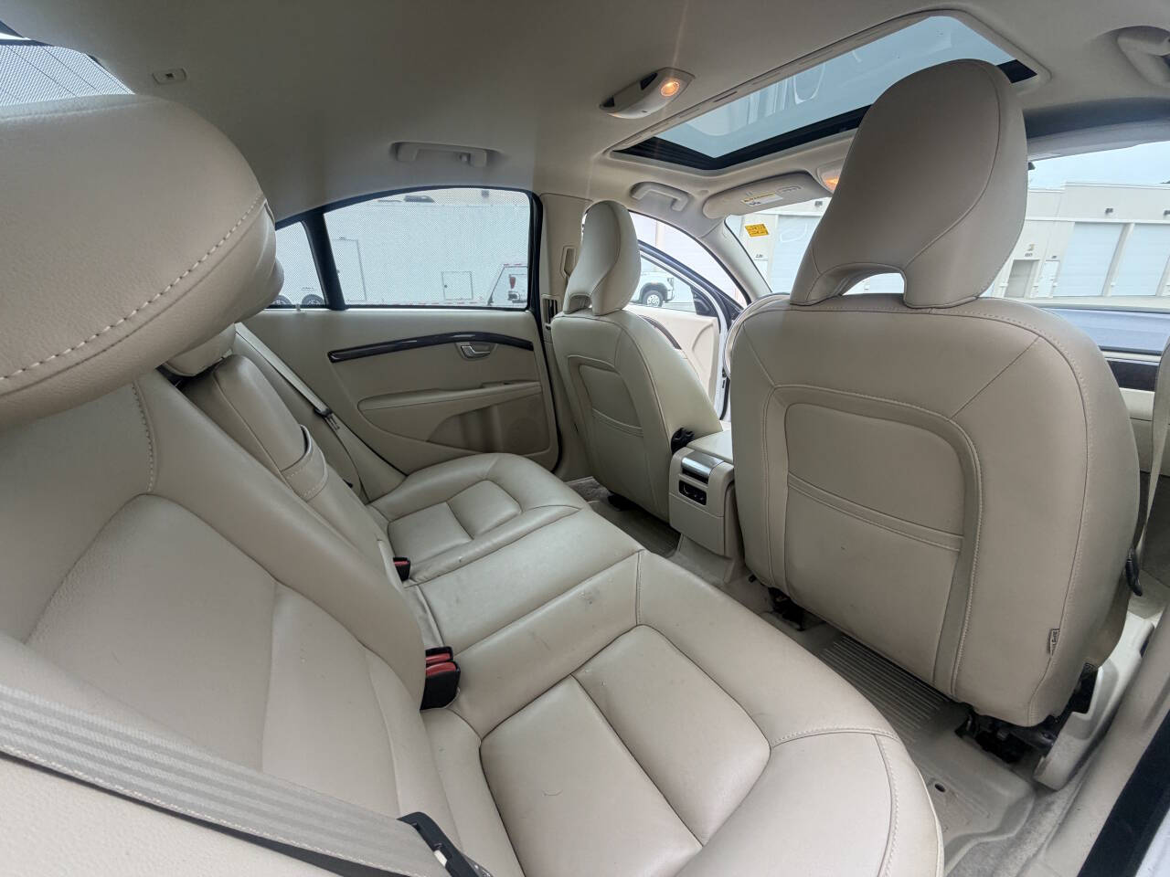 White 2015 Volvo S80 T5 Drive-E Platinum T5 Drive-E Platinum 4dr Sedan (midyear release) 24
