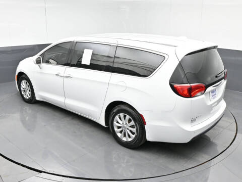 2018 Chrysler Pacifica Touring Plus