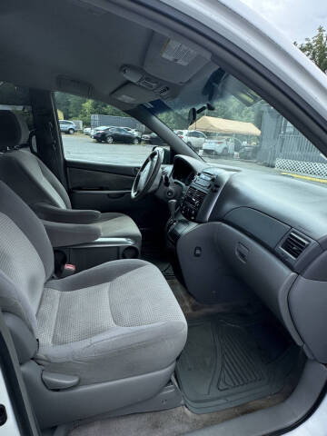 2007 Toyota Sienna CE 7-Passenger