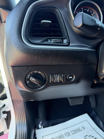 2020 Dodge Challenger SXT