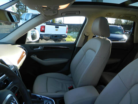 2011 Audi Q5 2.0T quattro Premium Plus