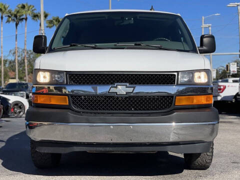2017 Chevrolet Express LT 3500