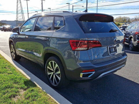 2022 Volkswagen Taos SE 4Motion