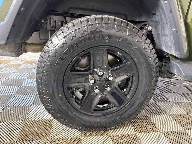 2021 Jeep Gladiator Sport