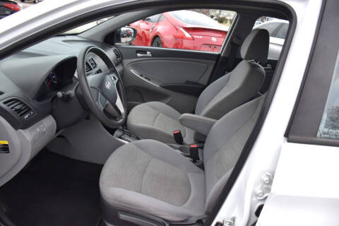 2017 Hyundai Accent SE