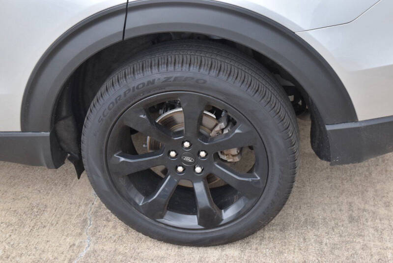 2024 Ford Explorer ST-Line