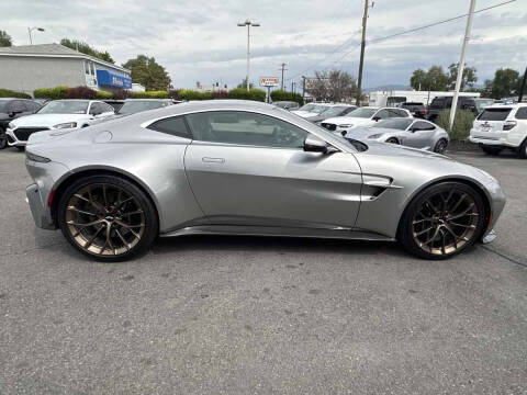 2025 Aston Martin Vantage