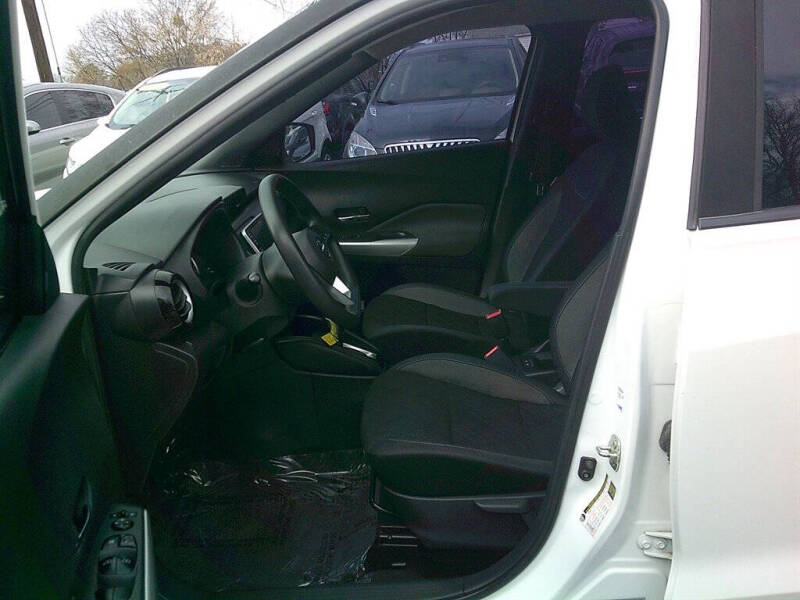 2019 Nissan Kicks SV