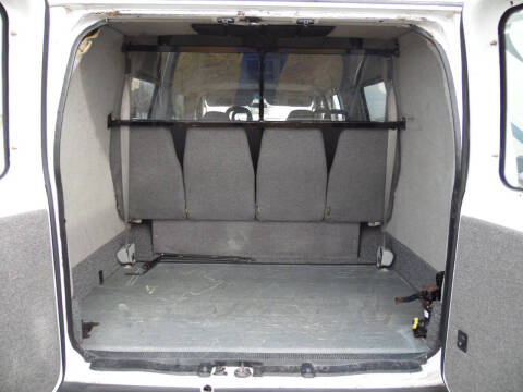 2004 Ford E-Series E-250