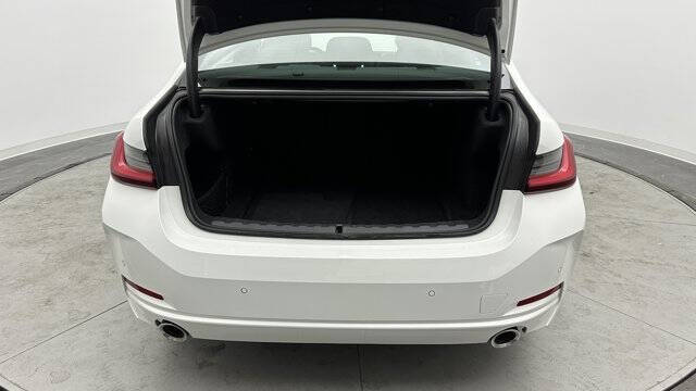 2025 BMW 3 Series 330i