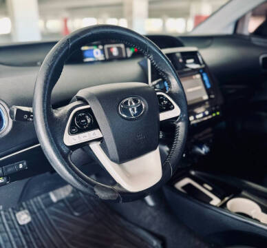 2016 Toyota Prius Four Touring