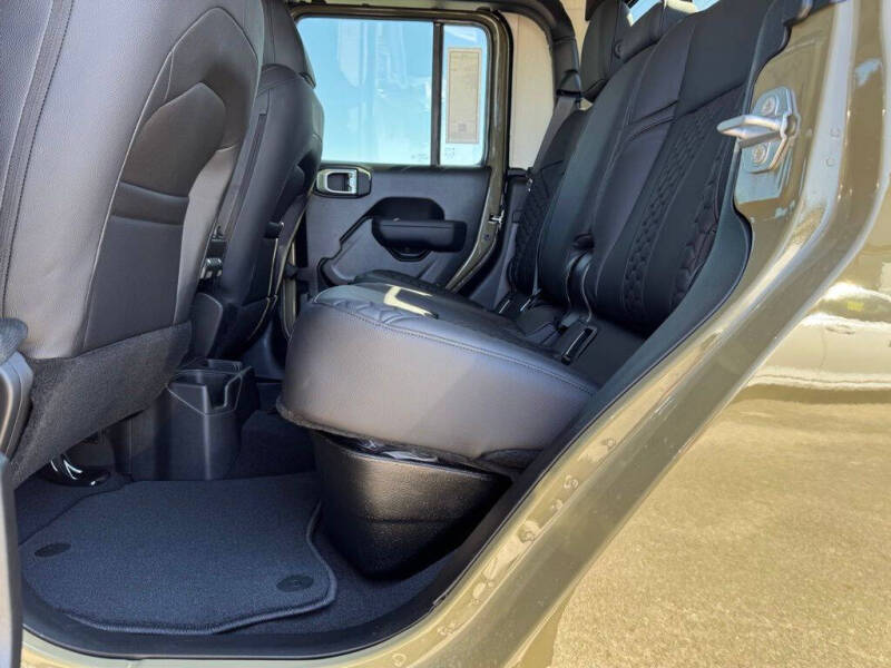 2026 Jeep Gladiator Sport S