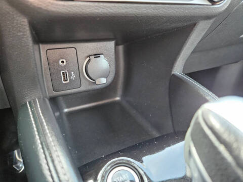 2018 Nissan Kicks SR