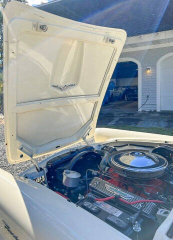 1957 Ford Thunderbird