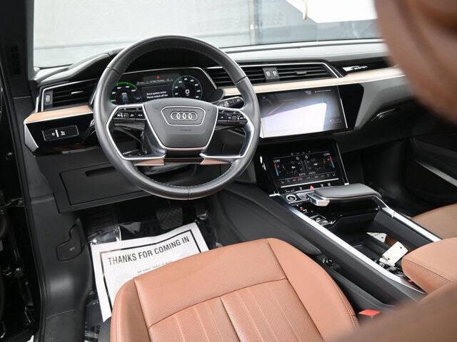 2024 Audi Q8 e-tron quattro Premium Plus