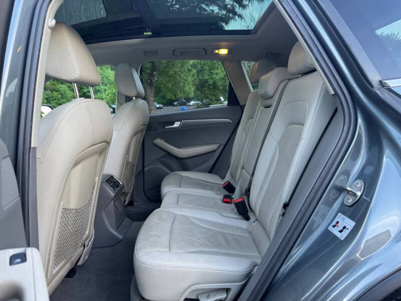 2012 Audi Q5 2.0T quattro Premium Plus