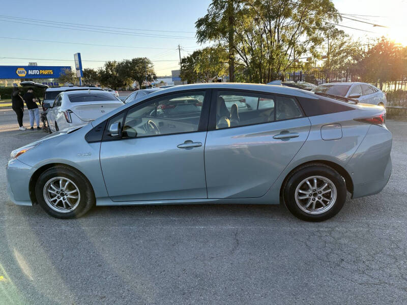 2017 Toyota Prius Two
