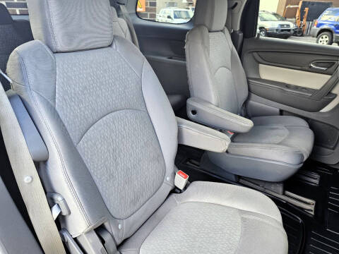 2016 GMC Acadia SLE-2