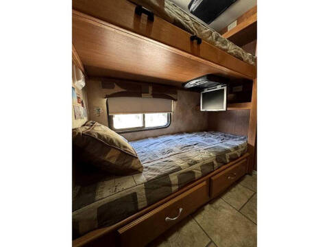 2009 Freightliner MC Chassis