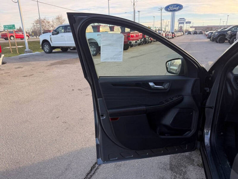 2026 Ford Escape ST-Line