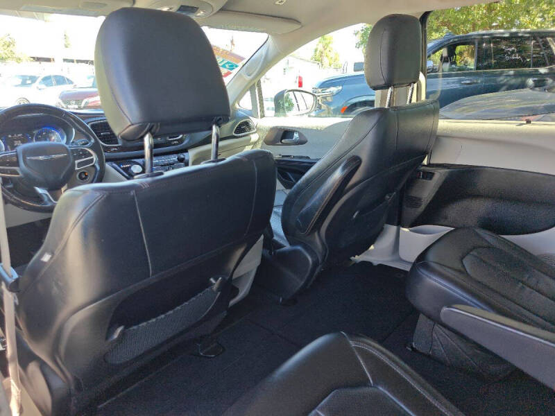 2019 Chrysler Pacifica Touring L