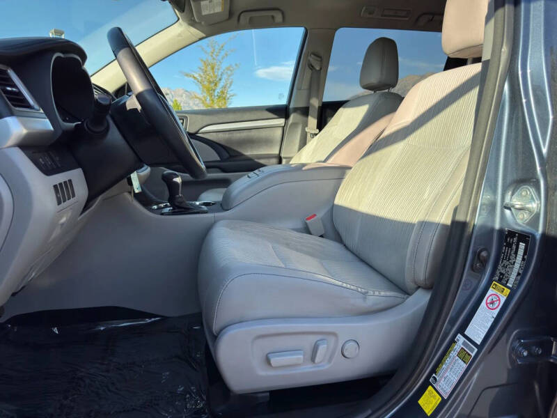 2017 Toyota Highlander