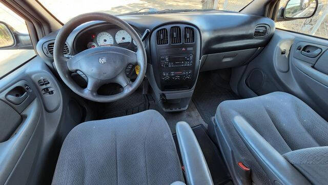 2005 Dodge Grand Caravan SE