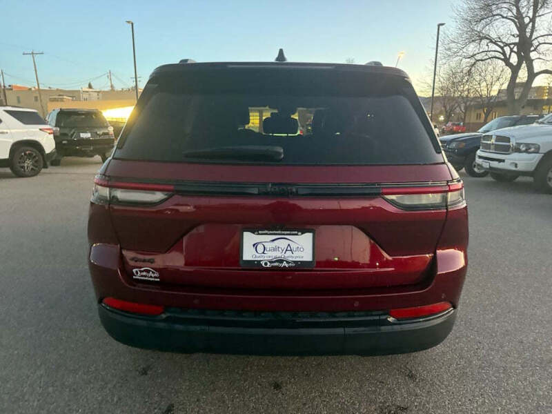 2023 Jeep Grand Cherokee Altitude