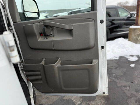 2017 Chevrolet Express 2500