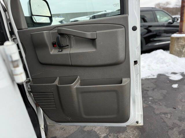 2017 Chevrolet Express 2500