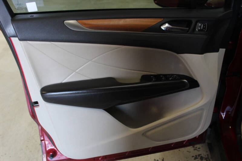 2019 Lincoln MKC Select