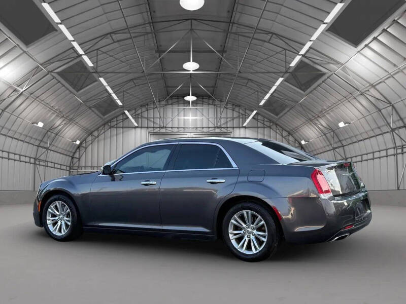 2016 Chrysler 300 C