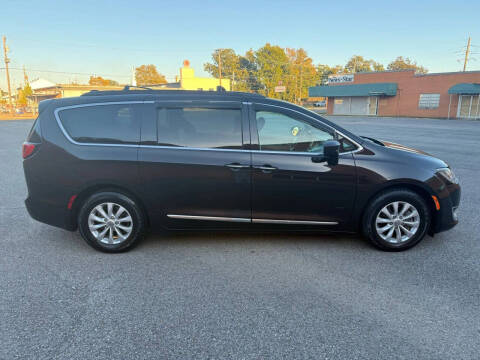 2017 Chrysler Pacifica