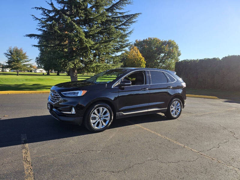 2020 Ford Edge Titanium