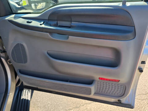 2004 Ford Excursion XLT