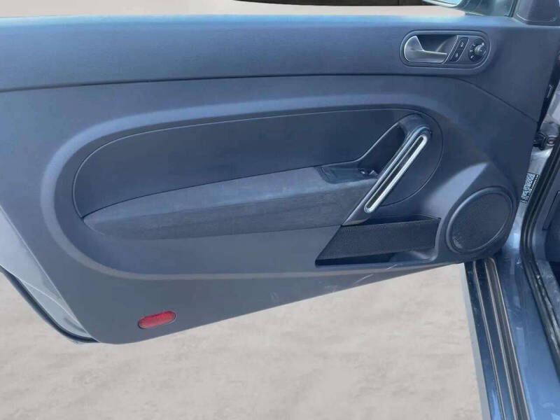 2019 Volkswagen Beetle 2.0T S