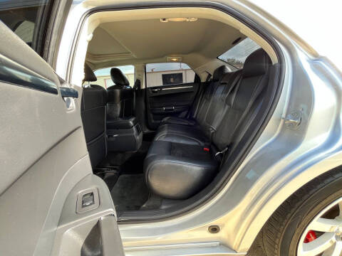 2009 Chrysler 300 SRT-8