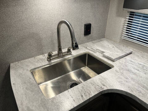 2021 Starcraft Marine SUPER LITE