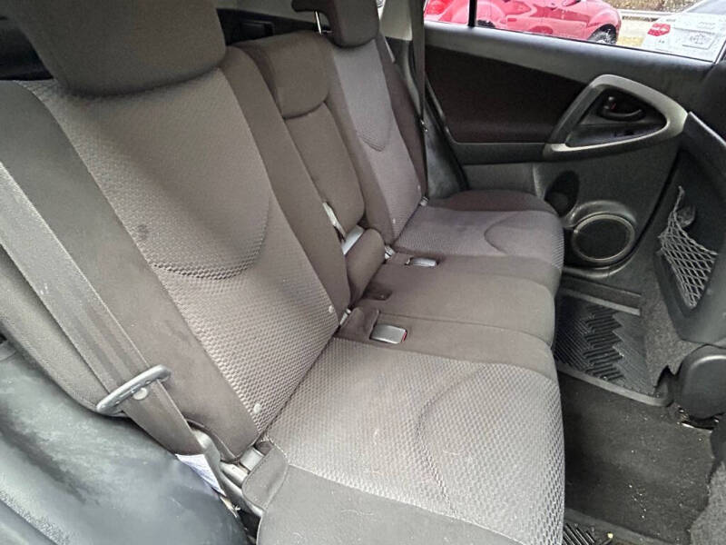 2006 Toyota RAV4 Sport