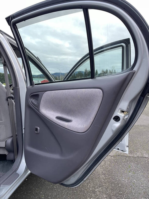 2000 Toyota Platz Echo