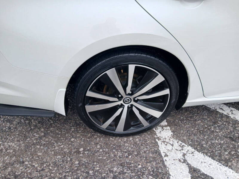 2020 Nissan Altima 2.5 SR