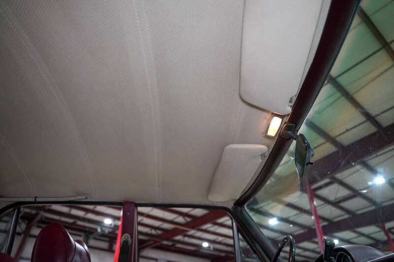 1972 Mercedes-Benz 280-Class