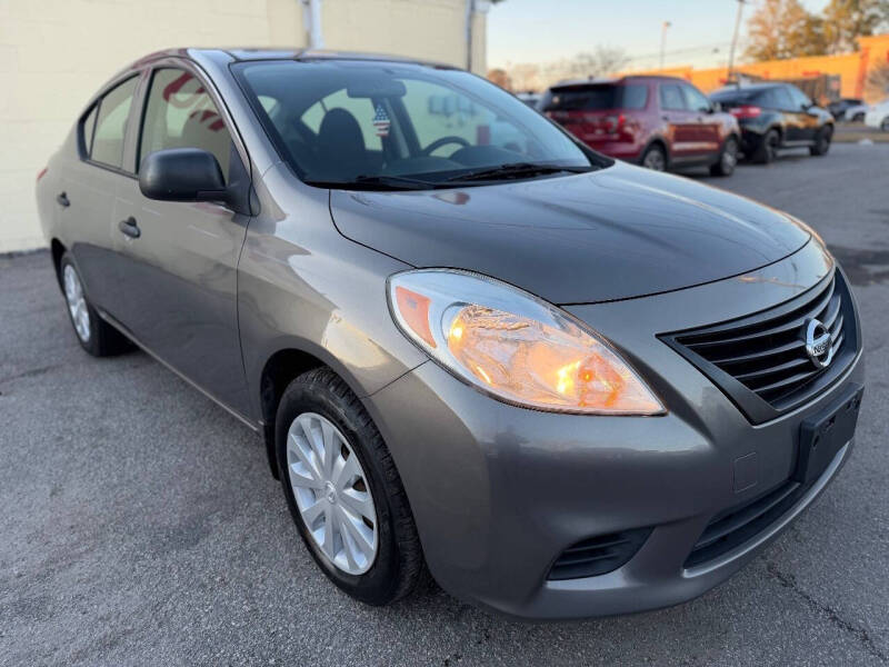 2014 Nissan Versa 1.6 S Plus