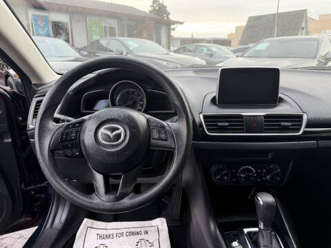 2016 Mazda MAZDA3 i Sport