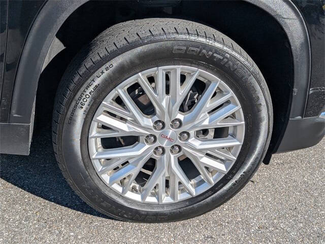 2024 GMC Acadia Elevation