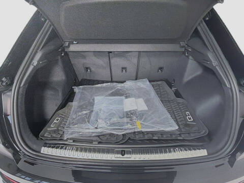 2025 Audi Q3 quattro S line Prem Plus 45 TFSI