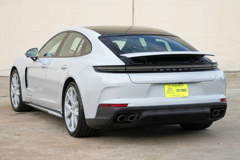 2025 Porsche Panamera