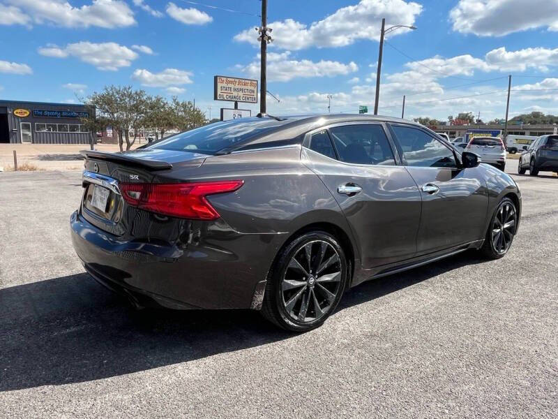 2016 Nissan Maxima SR photo 6