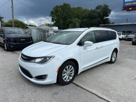 2019 Chrysler Pacifica Touring L